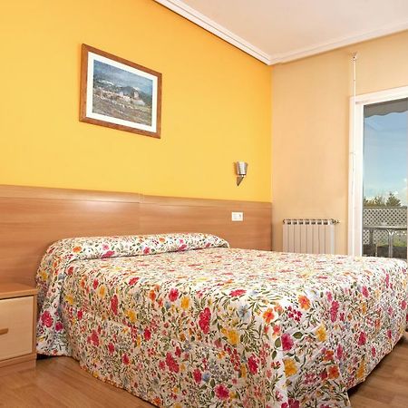 Hostal Europa Pension Irun Eksteriør bilde