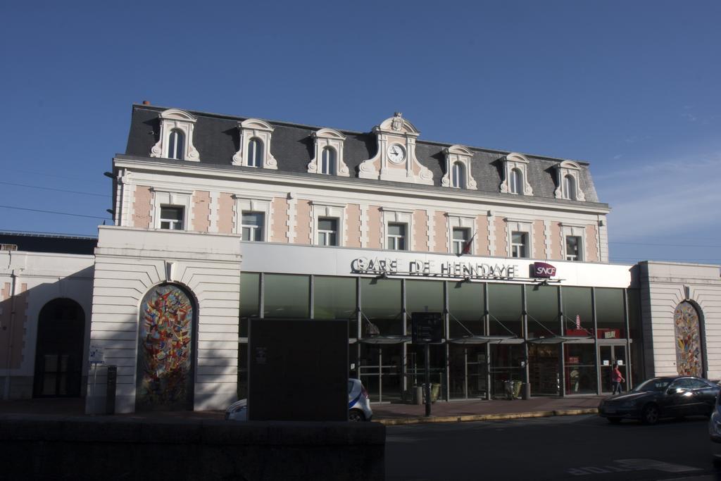 Hostal Europa Pension Irun Eksteriør bilde